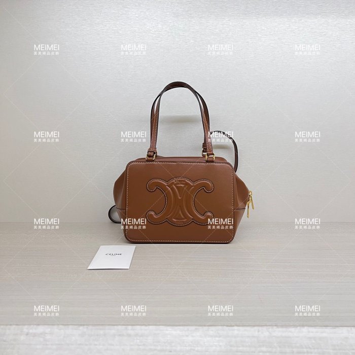 30年老店預購CELINE CUIR TRIOMPHE FOLDED CUBE BAG 焦糖色骰子包手提