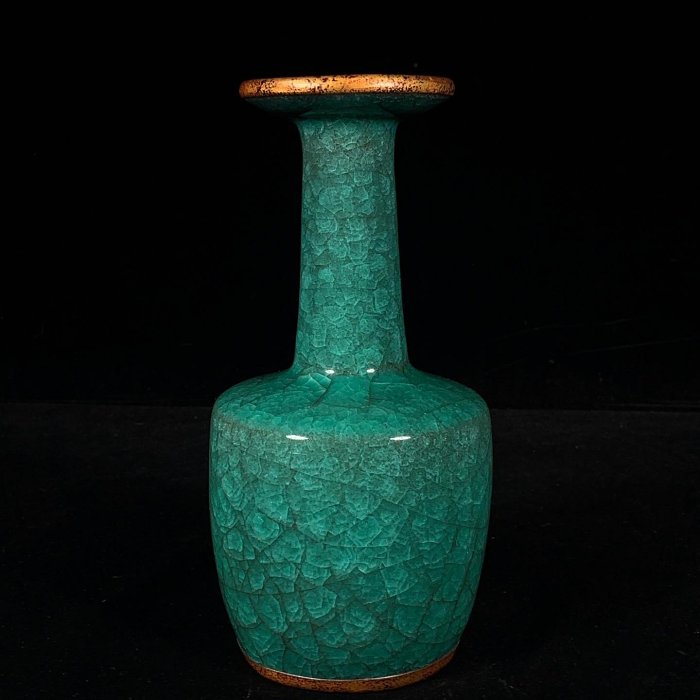 宋時代　汝窑冰片　螺纹棒槌瓶　時代物 陶器 青磁 瓶 貫入 龍紋 骨董品 宋汝窯豆青釉冰裂紋包口銘文紙槌瓶，高22直徑11cm，3001965 瓷器官窯汝