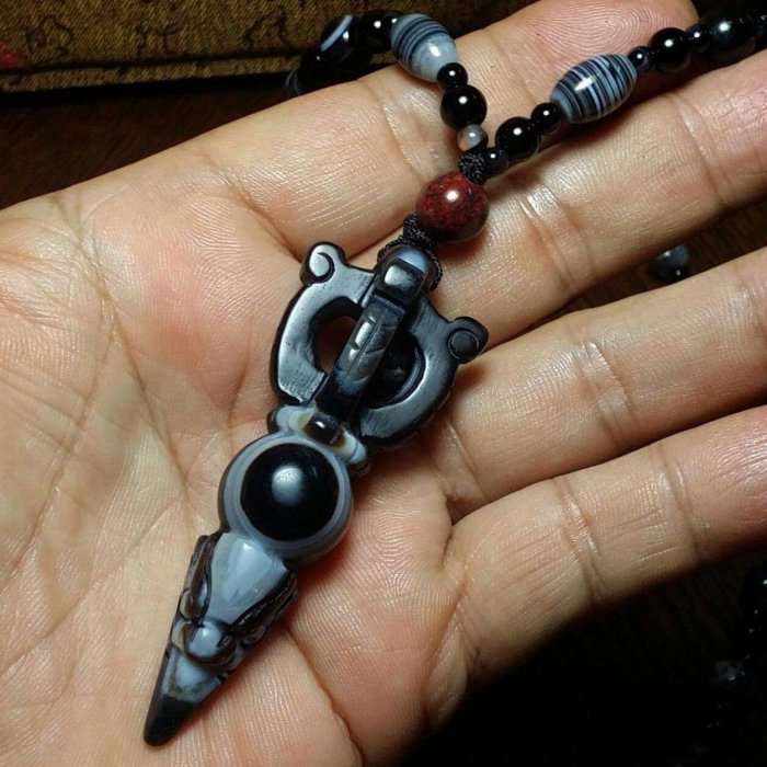 超級美眼》天然西藏天珠礦九眼頁岩{普巴杵金剛杵天眼珠項鍊XO-218}早期