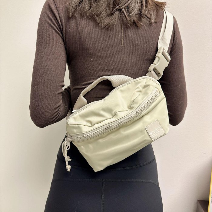 brown leather backpack changing bag Best Diaper Baby Mom Bag Gift, Trending Travel Large Waterproof Stylish Modern Mommy Nappy Stroller Hospital Bag on Sale The Best Travel Backpack SKU:SHG-28231 Color:Deep Teal Height 14 x Length