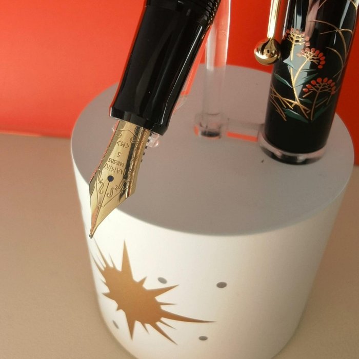 嚴選Namiki 早期14K585萩高蒔繪鋼筆，附原裝上墨器與國光會簽名，全新