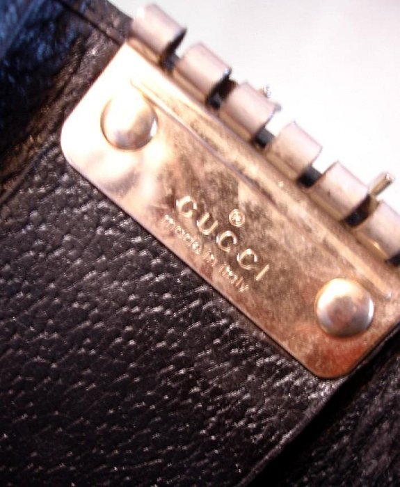 品相佳 義大利 Gucci 古馳 女性 雙G Logo+油亮牛皮 3 keys 鑰匙包 (特價真品) 9.5 cm | Yahoo拍賣