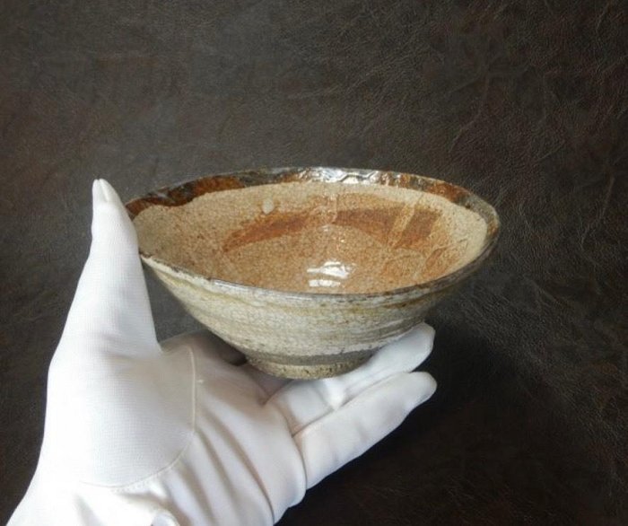 桃山江戶早期古唐津茶碗抹茶碗時代物骨董井戶型現貨尺寸約15x6cm 應該