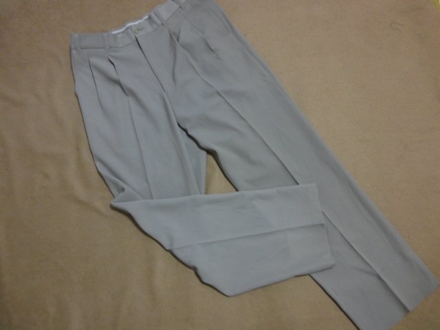 (抓抓二手服飾)(M646) ADIDAS 西裝\休閒長褲 近全新 卡吉色 W32~33