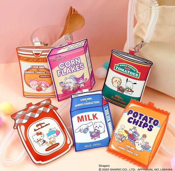 ＊日式雜貨館＊日本限定 吉伊卡哇聯名三麗鷗 系列周邊 三麗鷗聯名吉伊卡哇 造型斜背包 掛飾 吊飾 玩偶 期間限定 資料夾