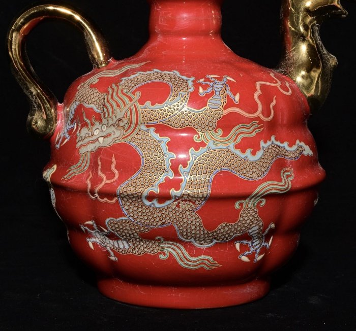 宋汝窯宋徽宗御用款描金龍紋夜光壺，高18x17厘米2001326 | Yahoo拍賣