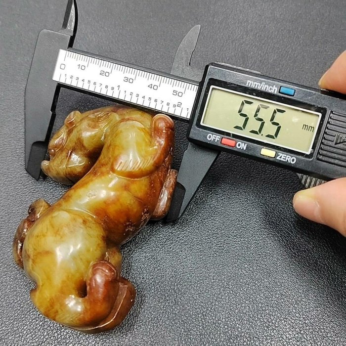 嚴選戰漢時期和闐玉製老玉貔貅，典藏招財進寶吉祥好物55.5x89.6x35.7mm