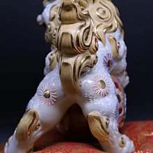 昭和時期九谷燒金彩藍白獅子擺件回流古董瓷，大型唐獅藝術品白色玉雕