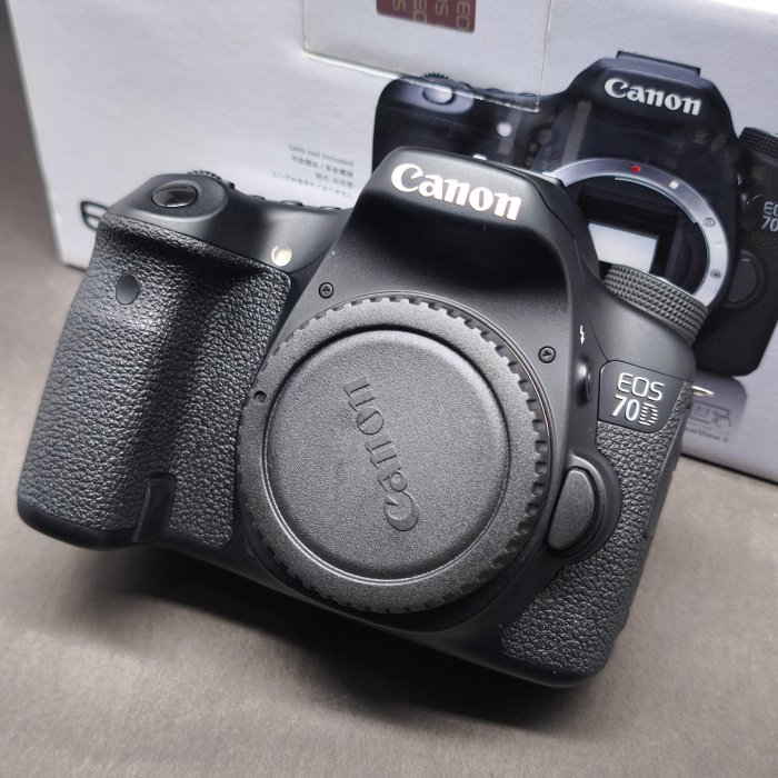 九成新 Canon EOS 70D 單眼 相機 單機身（650D 700D 750D 800D 760D 80D 77D