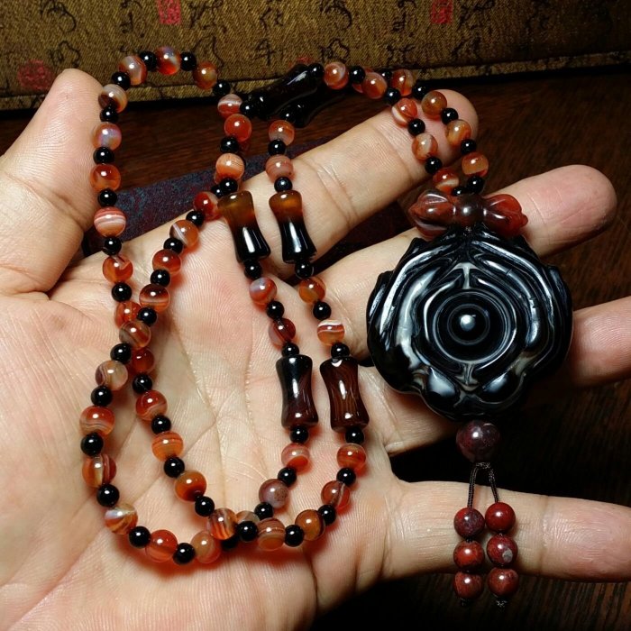 天珠天眼珠《早期巧雕絕版收藏精品XO-210》天然西藏九眼頁岩{佛手印}45