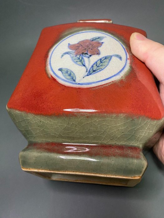 錦山燒名家中島武男花瓶】原裝帶盒古董級陶藝作品，辰砂釉草花紋壺型