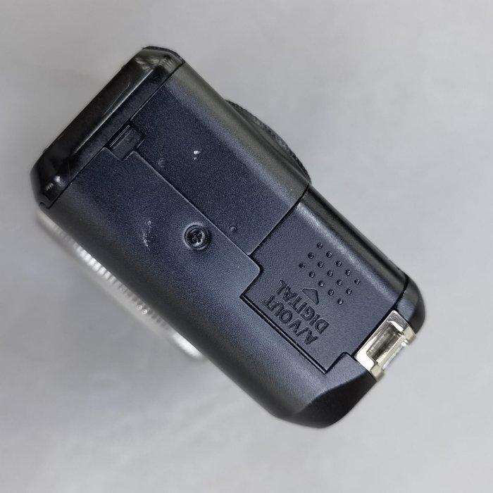 佳能PowerShot G7數碼相機，經典黑款，1000萬像素大底CCD，功能完備未