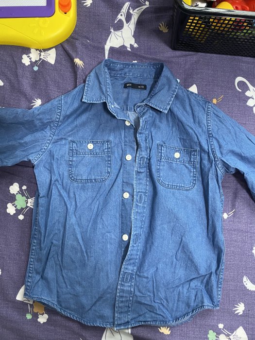 轉賣近全新  lativ 中藍牛仔薄外套(可單穿當襯衫)(120cm) UNIQLO GU.