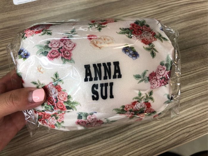 現貨⭐全新!!【ANNA SUI安娜蘇】薔薇魔法超美化妝包（小）乙個～保證專櫃貨～不含蜜粉/唇膏/護手霜