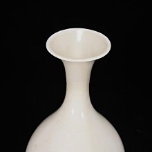 宋定窯刻花卉紋玉壺春瓶，高25.4釐米，直徑13釐米，200306 建窯瓷器官