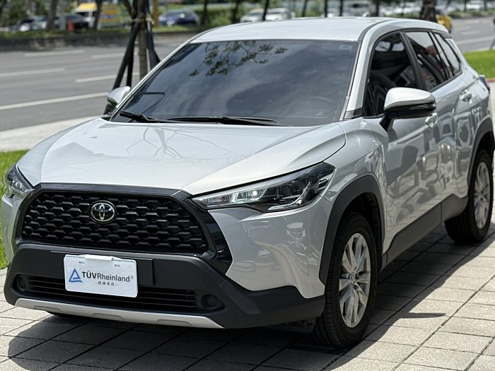 【台北上億】Toyota Corolla Cross 2024款 豪華 銀色