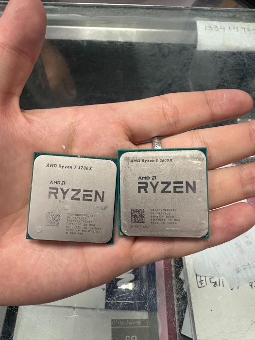 【小新代購】兩顆AMD壞件！注意‼️是壞的！！壞的！！R7-3700x R5-2600x 兩顆壞件打包出！點不亮！不進系統！可刀！