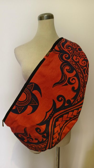 全新帶吊牌 日本AMINA COLLECTION人氣設計師款 民族風斜背包 單肩包