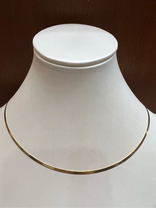 Au750 18K金項鍊，黃K金扁鍊，顏色漂亮閃亮質感超棒，超值優惠價13800元，黃金大漲K金一樣保值增值，超韓系款式只有一條