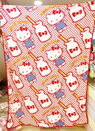 【震撼精品百貨】Hello Kitty 凱蒂貓~三麗鷗 KITTY日本保暖毛毯/被子(雙人)-紅點/牛奶瓶#11553