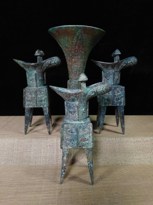 中国古美術品·旧蔵珍品·貴族用器皿·古青銅器★爵杯★飲酒器·文房置物·風水開運 中国古美術品·旧蔵珍品·貴族用器皿·古青銅器☆爵杯☆