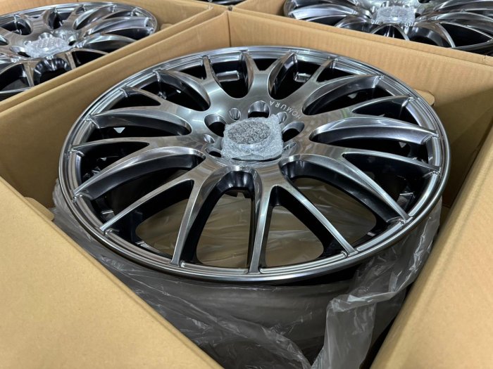 RAYS HOMURA 2×8GT 18inch 8J+43 5H 114.3 RAYS HOMURA 2×8GT 18inch 8J+43 5H 114.3 RAYS HOMURA2×8GT 8J