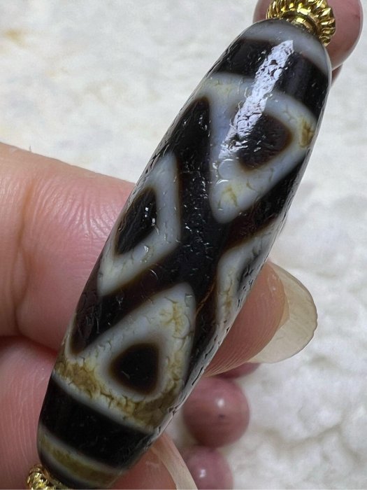 西藏九頁岩玉髓瑪瑙鈣化金剛三、六、九眼老天珠| Yahoo拍賣