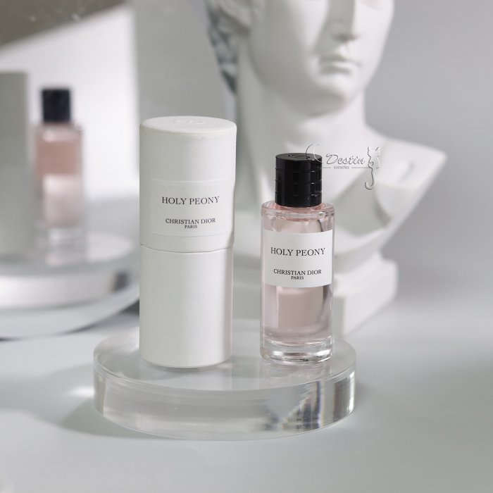 人気 【ほぼ未使用】Dior メゾンクリスチャンディオールHOLY PEONY40ml