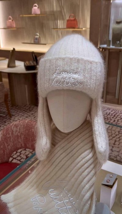 LV M97804 LV Script 帽子 太美必買????