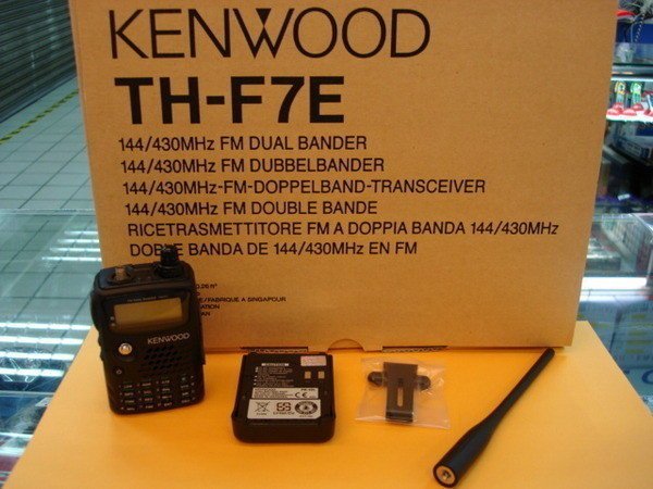 光華車神無線電》KENWOOD TH-F7高功率雙頻對講機超大顯示字體◎超頻寬