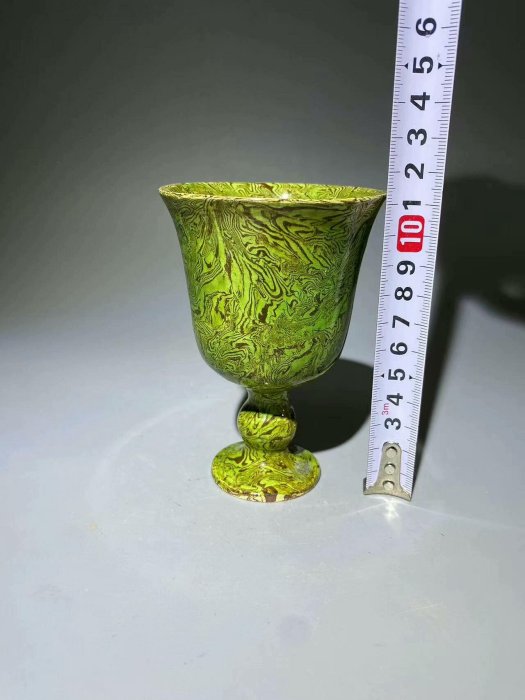 嚴選唐代鞏縣窯絞胎高足杯，器型優美古樸大氣，釉色瑩潤老味十足，實物