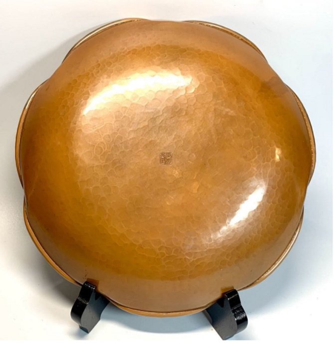 玉川堂 鎚起銅器　 菓子器 Amazon.co.jp: #9038 玉川堂 菓子器 玉川堂 梅角 鎚起銅器 梅雨
