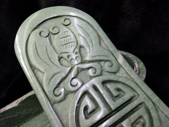 小川堂】早期收藏老件蝙蝠如意枕頭天然玉枕岫玉保健枕河南玉製物盒尺寸