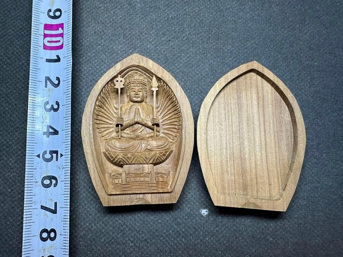 印度白檀木雕香合佛懷中佛佛教美術佛像古董木像木製佛教| Yahoo拍賣