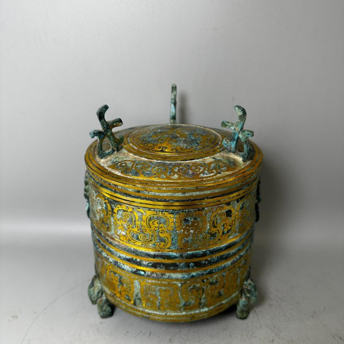 中国古美術品·旧蔵珍品·古青銅銘文器皿★辅首衔環紡壺★飲酒器·文房置物·風水開運 東周青銅鴞首提梁壺| 中國藝術品| 蘇富比