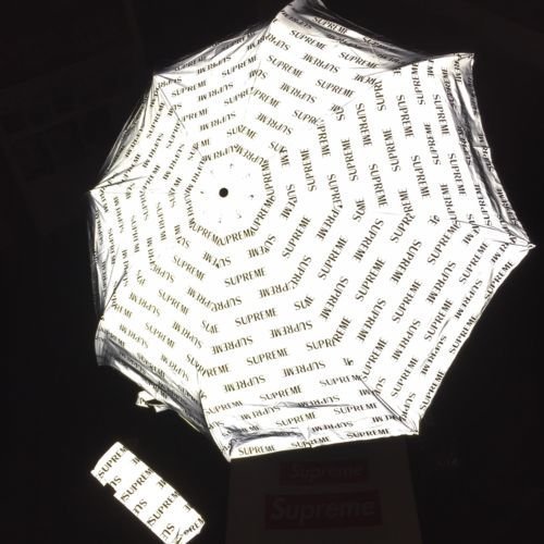 新品 Supreme Reflective Repeat Umbrella 傘 Supreme / シュプリーム より、梅雨に欠かせないShedRain