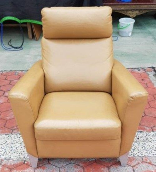 【全省2手貨 崇德旗艦館】二手家具☆ 半牛皮單人沙發-可可棕 房間沙發 電腦沙發 二手傢俱 台中/彰化/雲林二手買賣