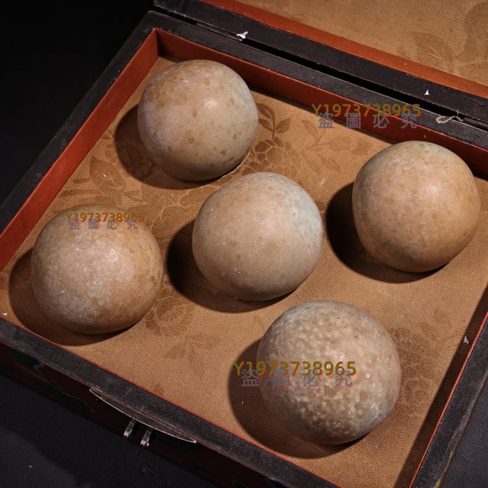 珍品罕見清代宮廷御藏極品夜明珠夜光石原石球保存完好配老漆器盒直