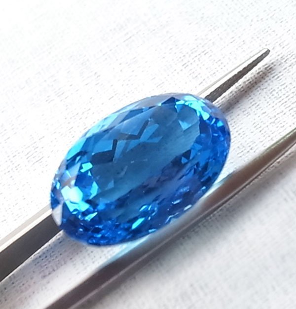 天然寶石的一種 ZX天然金發晶鈦晶花原石原礦標本水晶簇資料庫半寶石家居飾品擺飾