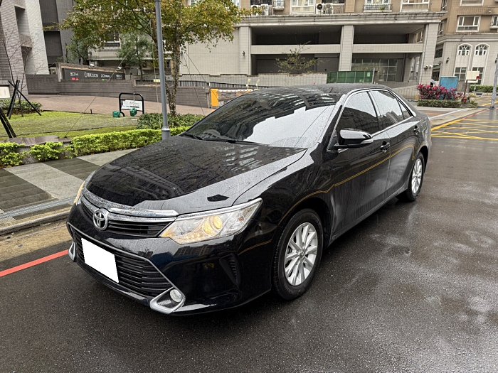 2020 CAMRY 僅跑五萬 大房車大空間 無事故 原鈑件 一手車LIN