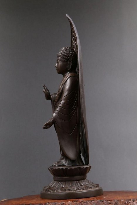 嚴選昭和時代日本回流古董佛像，銅制阿彌陀如來立像，高29釐米收藏佳品
