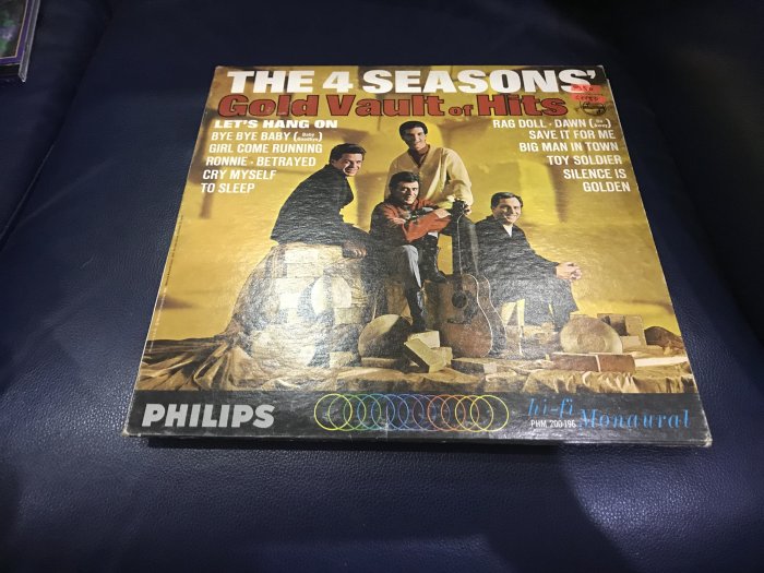 開心唱片 (THE 4 SEASONS / GOLD VAULT OF HITS) 二手 黑膠唱片 CC150
