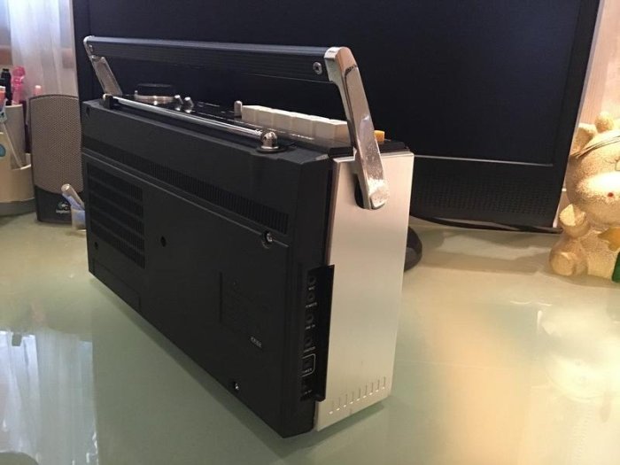 sony cf-1900 カバー付き　動作品 Yahoo!オークション - SONY CF-1900昭和レトロ ラジカセ 動作品