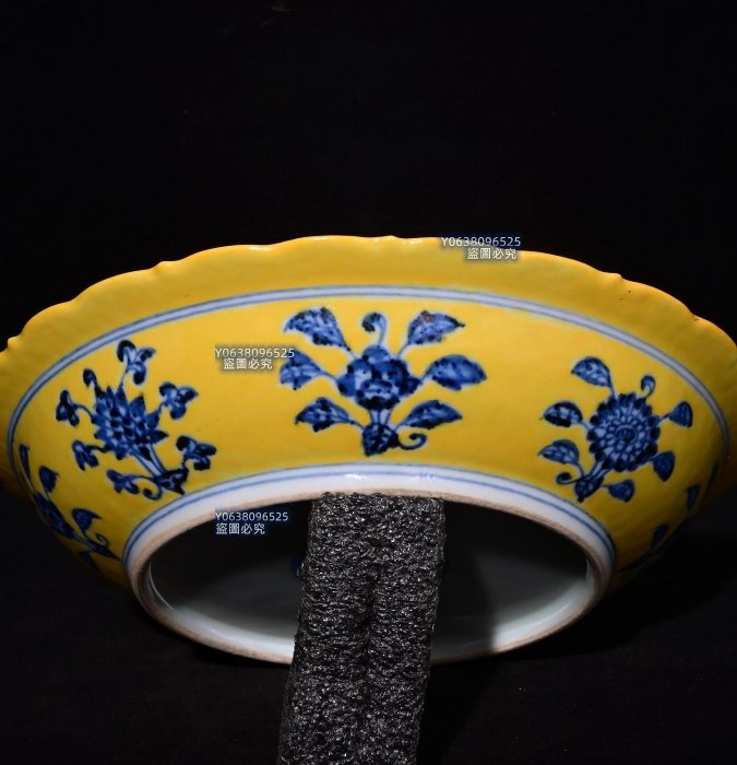 大明宣德年制黃釉青花龍紋葵口盤，高4.6×22.3釐米3001863 官窯汝瓷鈞瓷