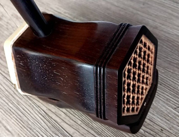 雅典樂器世界＊大陸國寶級大師胡涵柔舊料老紅木二胡特選蛇皮演奏名琴