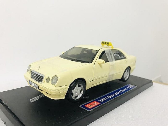 【歡歡百貨】118 SUNSTAR太陽星 賓士E級Benz  W210 E320 合金德國出租車模型
