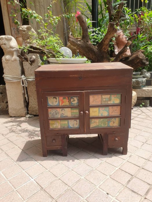 古早懷舊(稀有尺寸)雜細櫃 (促銷一波)行動百貨櫃【侘寂文學館】 檜木櫃化妝櫃 【古董級】 (腳踏車後座櫃）讓藏...