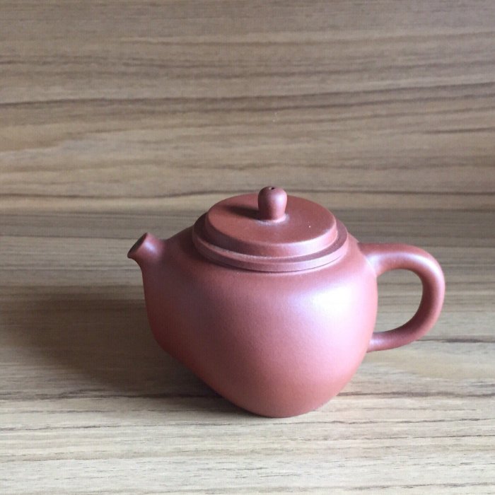 台湾作家茶壺 j2173h.jpg