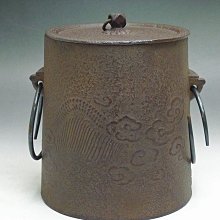 Ｓ４９６　茶釜　『雲龍釜』『釜師　佐藤浄清作』　共箱　茶道具 S496 茶釜 『雲龍釜』『釜師 佐藤浄清作』 共箱 茶道具