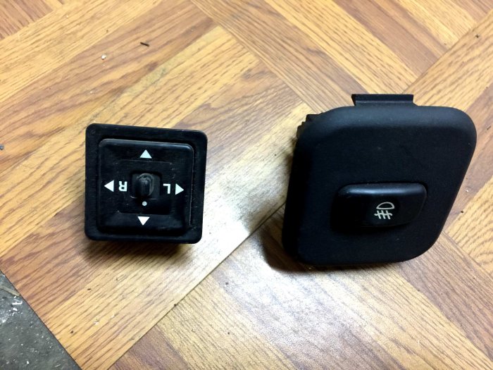 三菱 日蝕Eclipse三代 3000GT 開關  兩個一起賣 蘆洲可自取